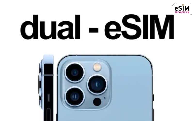 iPhone 13 hỗ trợ eSIM trên bản quốc tế, cho phép quét mã QR để truy cập internet.